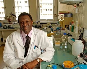 Afrocancer : un réseau international contre le cancer. Afrocancer : un réseau international contre le cancer.